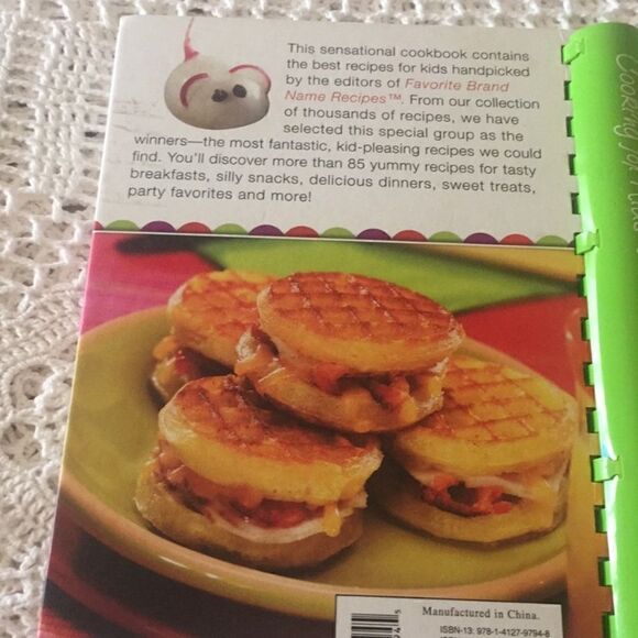 ‎Cooking For Kids 2009 Cookbook Winning Recipes - Picture 2 of 7